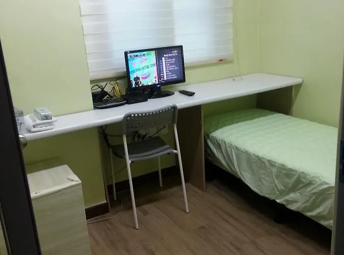 Sinchon Livingtel ホステル ソウル特別市