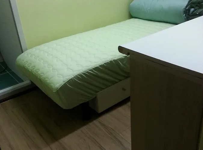 ホステル Sinchon Livingtel ソウル特別市