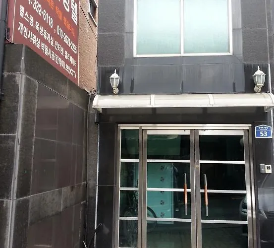 Sinchon Livingtel *