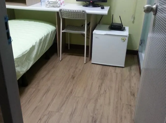 Sinchon Livingtel ホステル *