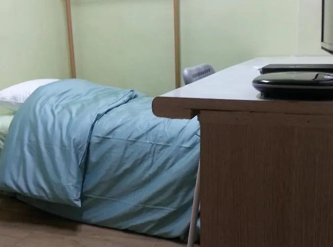 ホステル Sinchon Livingtel ソウル特別市